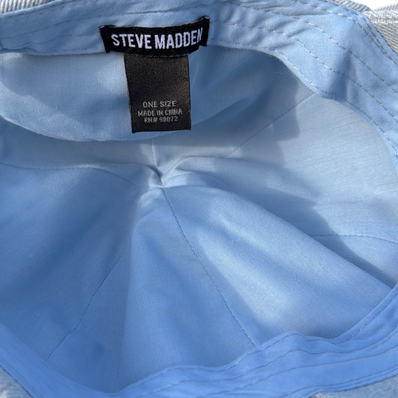 NWT Steve Madden Distressed Star Light Blue Denim Baseball Cap - Picture 3 of 7